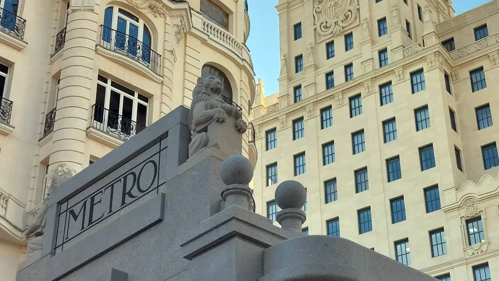 Foto do Metrô Gran Via no centro