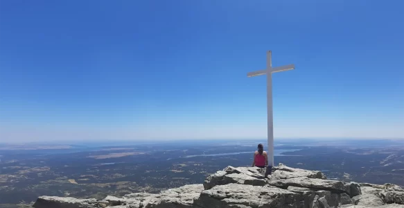 5 trilhas incríveis entre 10km a 15km para caminhar perto de Madrid