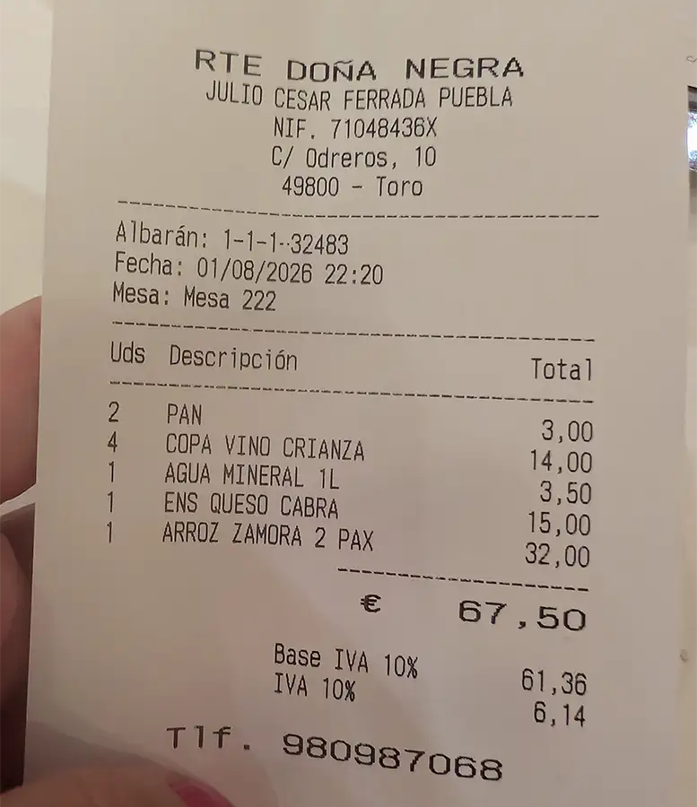Recibo do restaurante Doña Negra em Toro, Espanha, com valor total de 67,50 euros