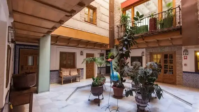 Interior do hotel el greco em toledo